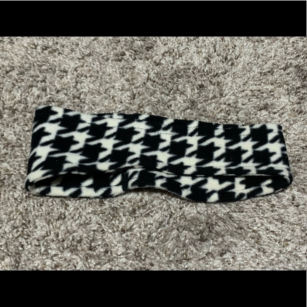 Ear warmer
